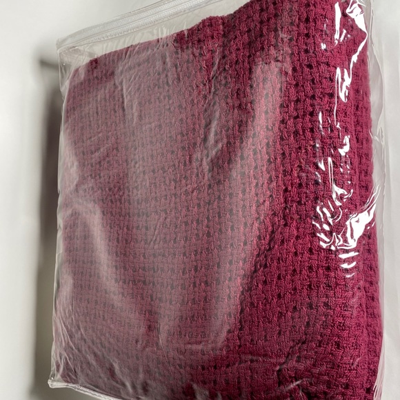 Fieldcrest 100% cotton waffle weave twin blanket - Picture 4 of 5